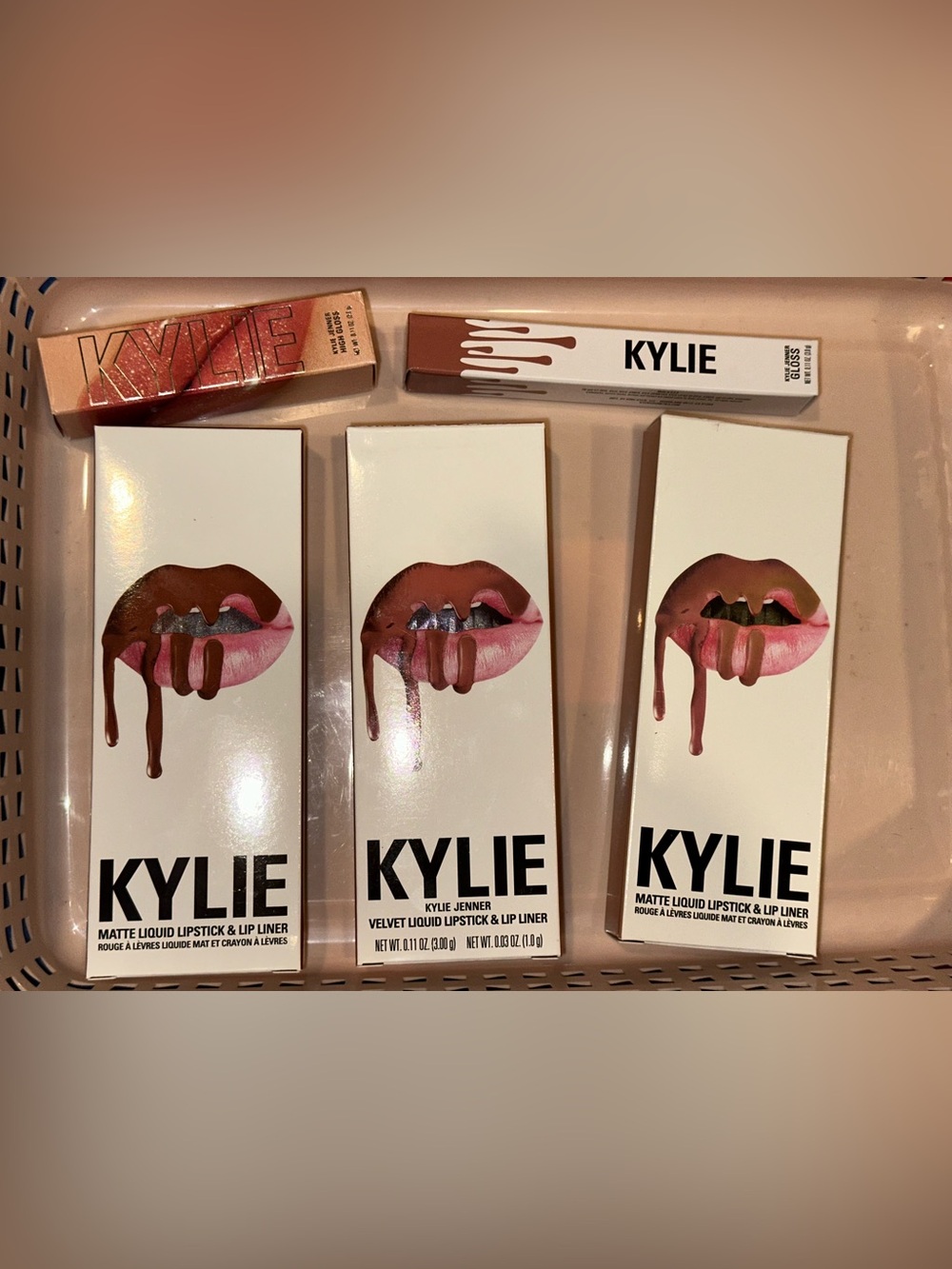 KYLIE LIP KIT BUNDLE READ DESCRIPTION